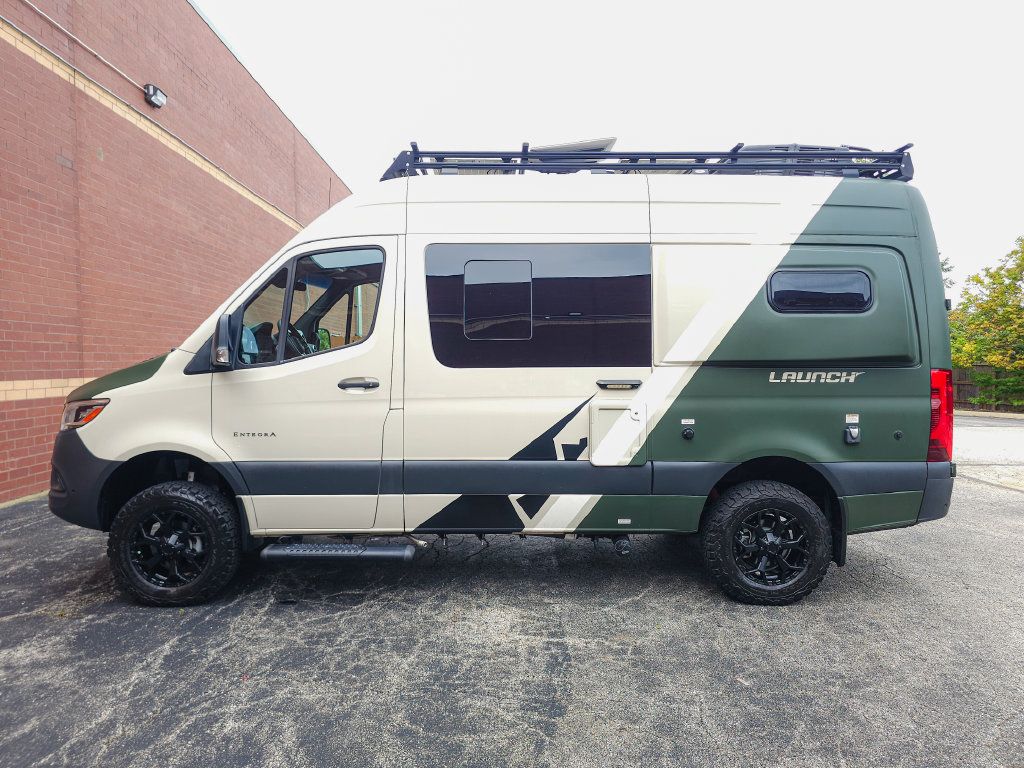 Used 2023 Mercedes-Benz Sprinter 2500 image 4