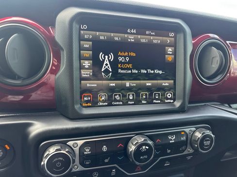Used 2021 Jeep Wrangler Unlimited Sport AWD/4WD image 24