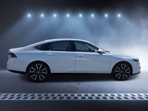 New 2026 Honda Accord Touring image 2