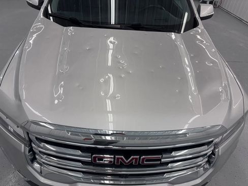 Used 2020 GMC Acadia SLT w/ Driver Alert Package II FWD image 16