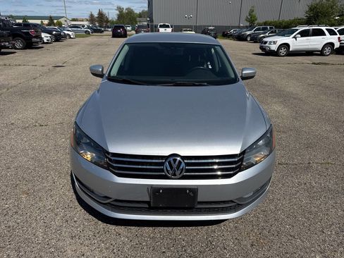 Used 2015 Volkswagen Passat 1.8T Limited Edition FWD image 8