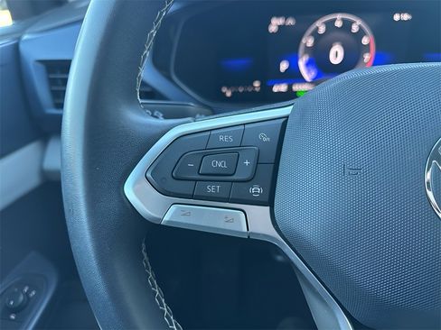 Used 2022 Volkswagen Taos SE image 14