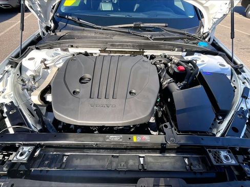 Certified 2024 Volvo S60 B5 Ultimate image 28