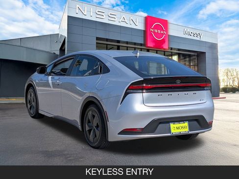 Used 2024 Toyota Prius LE image 7