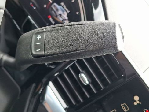 New 2026 GMC Sierra 1500 SLE image 37