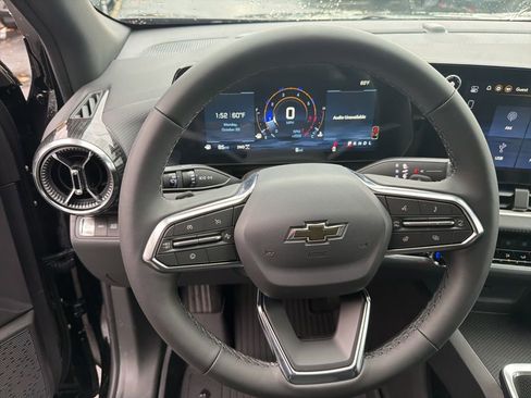 New 2026 Chevrolet Equinox LT w/ Convenience Package II image 6