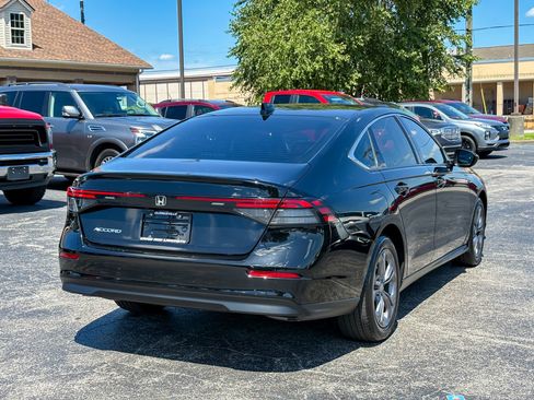 Used 2024 Honda Accord EX image 11