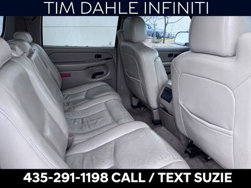 Used 2006 GMC Yukon XL SLT w/ SLT Preferred Equipment Group image 14