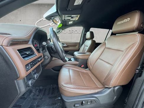 Used 2021 Chevrolet Suburban High Country RWD image 19
