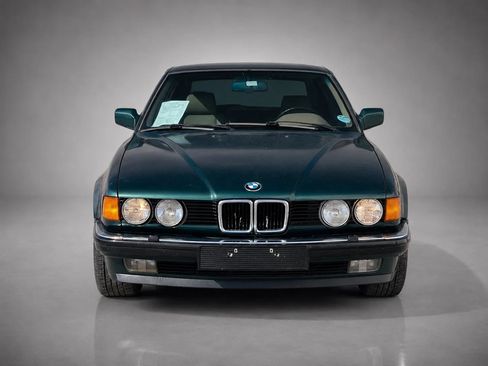 Used 1991 BMW 735iL RWD image 8