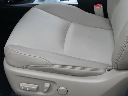 Used 2021 Toyota 4Runner SR5 Premium w/ Moonroof Package image 31