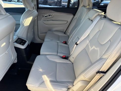 Certified 2024 Volvo XC90 T8 Ultimate w/ Protection Package Premier image 9