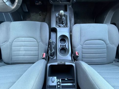 Used 2018 Nissan Frontier S RWD image 48