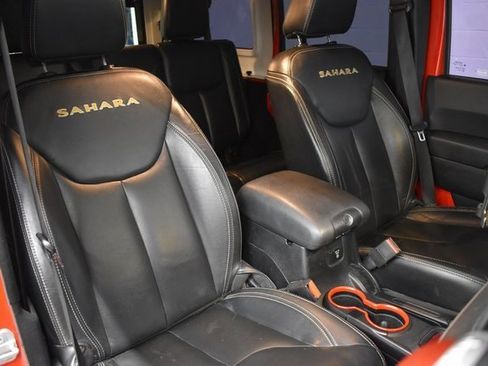 Used 2015 Jeep Wrangler Unlimited Sahara w/ Connectivity Group image 6