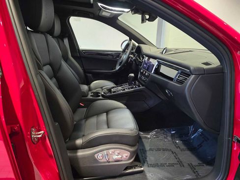 New 2026 Porsche Macan Turbo image 13