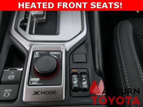 Used 2023 Subaru Forester Premium image 20