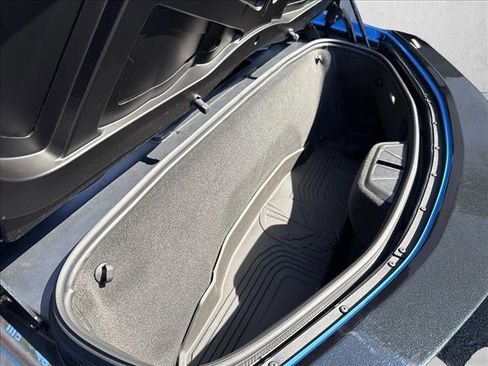 Used 2024 Chevrolet Corvette Stingray Convertible image 24