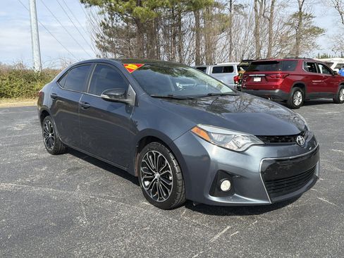 Used 2015 Toyota Corolla S image 3