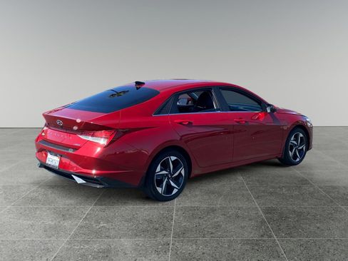 Used 2023 Hyundai Elantra Limited FWD image 5