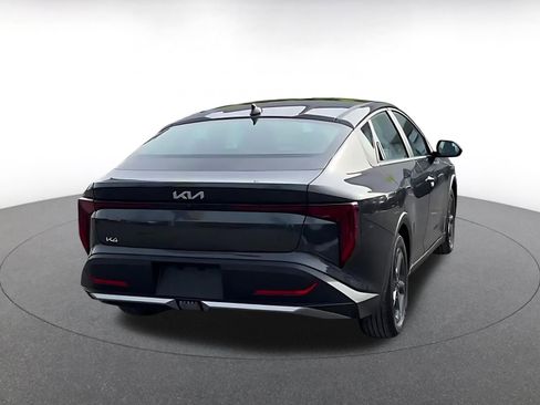 Used 2025 Kia K4 LXS image 14
