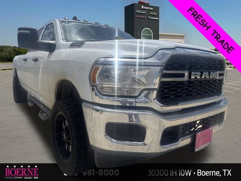 Used 2024 RAM 2500 Tradesman w/ Chrome Appearance Group AWD/4WD image 7