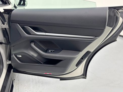 Used 2025 Porsche Taycan 4S w/ Premium Package image 50