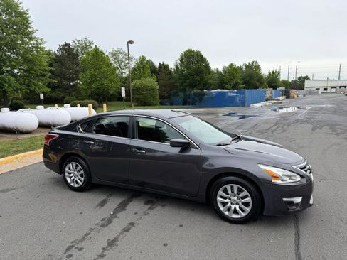 Used 2013 Nissan Altima 2.5 S FWD image 7