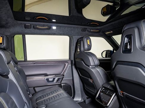 Used 2023 Rivian R1S Launch Edition image 16