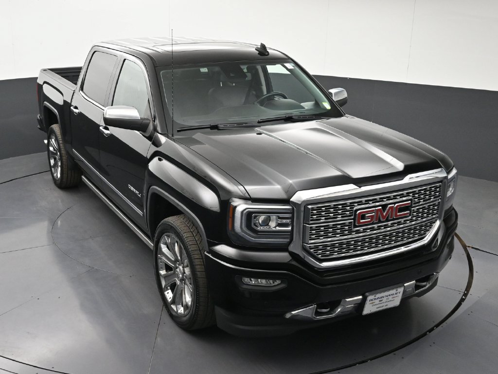 Used 2018 GMC Sierra 1500 Denali w/ Denali Ultimate Package AWD/4WD image 21