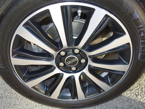 Used 2016 Land Rover Range Rover Evoque HSE image 8