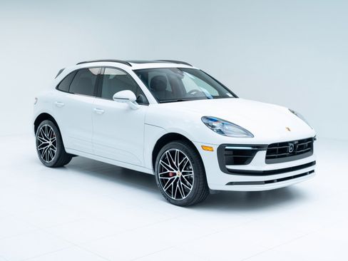 New 2026 Porsche Macan S image 7