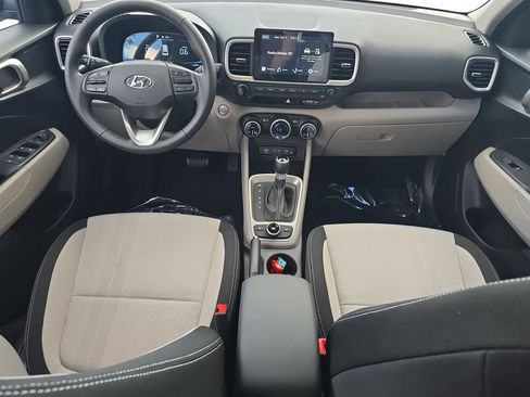 New 2026 Hyundai Venue SEL FWD image 9