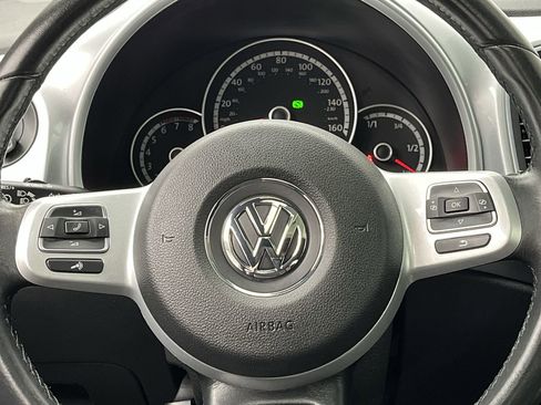 Used 2013 Volkswagen Beetle 2.5 FWD image 12