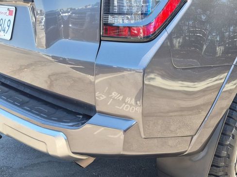 Used 2019 Toyota 4Runner TRD Off-Road Premium AWD/4WD image 28