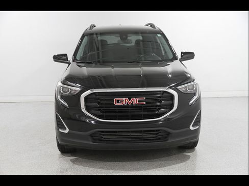 Certified 2020 GMC Terrain SLE w/ Driver Convenience Package AWD/4WD image 2