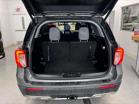 Used 2021 Ford Explorer XLT w/ Equipment Group 202A image 36