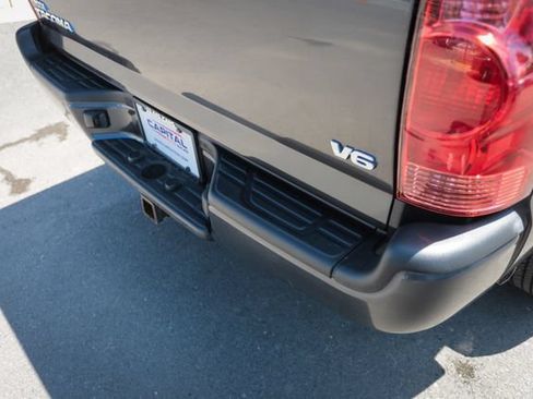 Used 2015 Toyota Tacoma 4x4 Double Cab w/ TRD Sport Package image 13