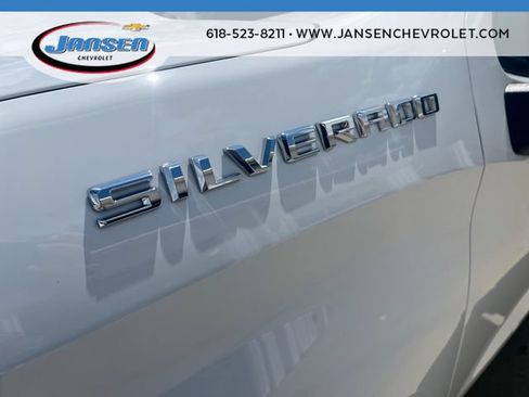 Used 2024 Chevrolet Silverado 1500 LT AWD/4WD image 31
