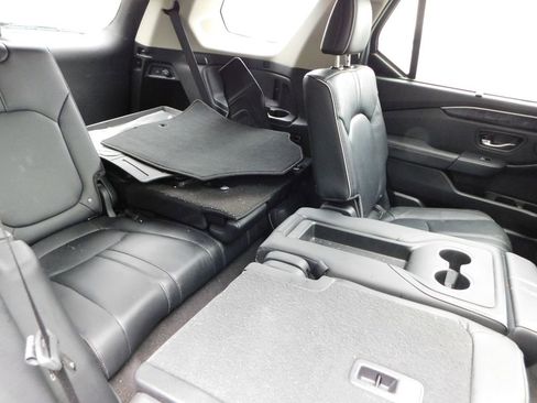 Used 2024 Honda Pilot Elite image 5