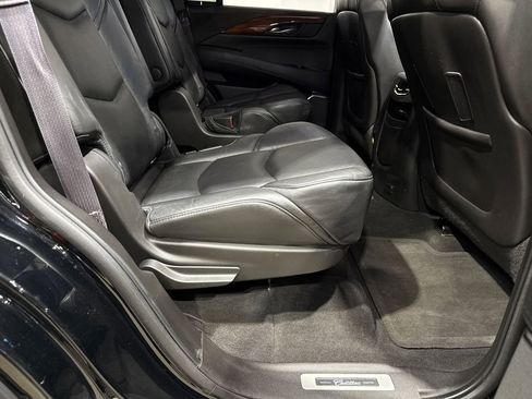 Used 2015 Cadillac Escalade Premium RWD image 63