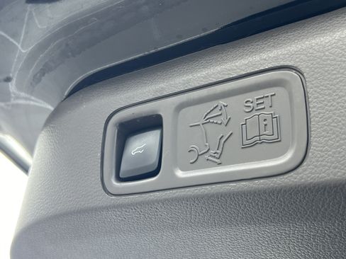 Certified 2023 Lincoln Navigator Reserve AWD/4WD image 31