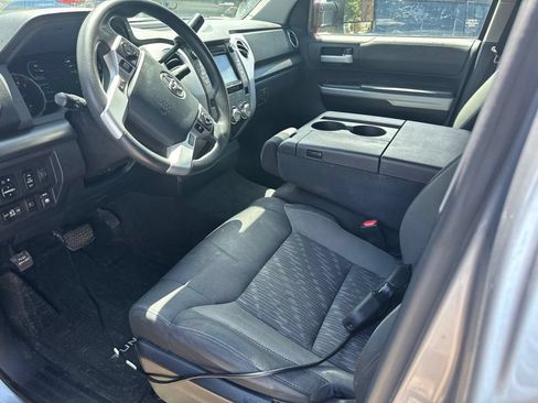 Used 2019 Toyota Tundra SR5 AWD/4WD image 7