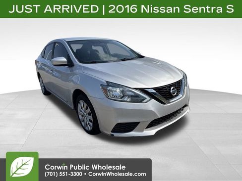Used 2016 Nissan Sentra S FWD image 1