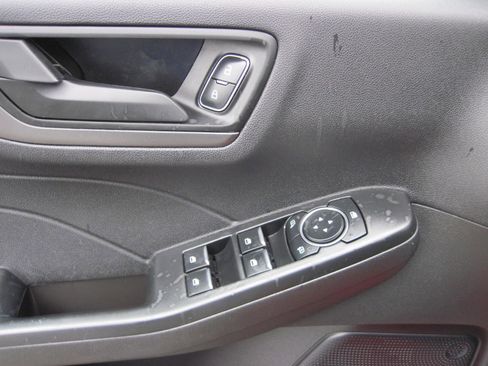 Used 2024 Ford Escape Active image 11