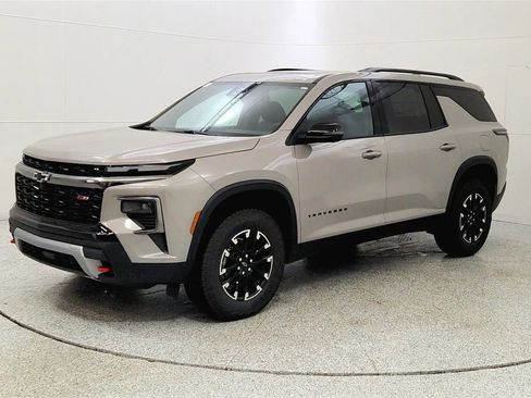 New 2026 Chevrolet Traverse Z71 w/ Driver Confidence Package image 3