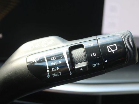Certified 2024 Kia Sorento S w/ Panoramic Sunroof Package FWD image 32