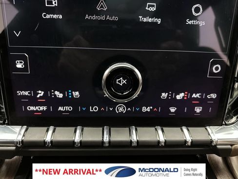 Used 2025 GMC Yukon Denali Ultimate AWD/4WD image 19