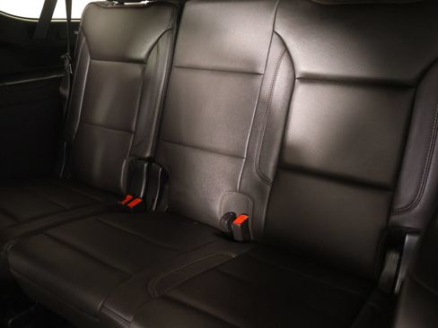 Used 2021 Chevrolet Suburban High Country AWD/4WD image 14