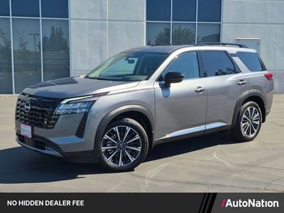 Used 2026 Nissan Pathfinder Platinum w/ Cargo Package