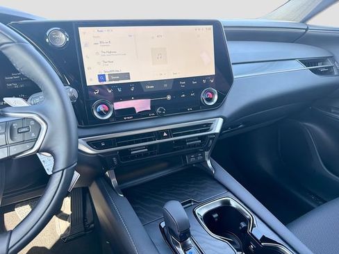 New 2026 Lexus RX 450h AWD image 29